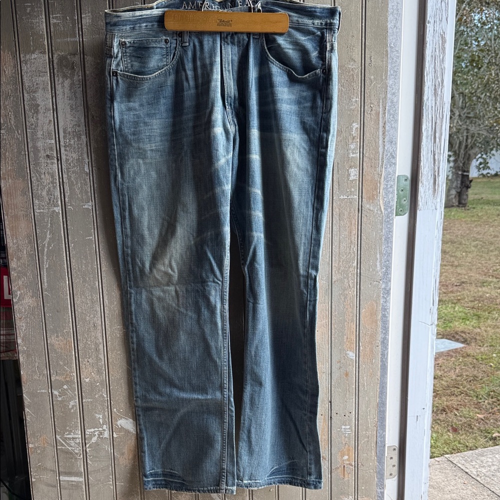American Eagle Outfitters Blue and Tan Relaxed Men Jeans